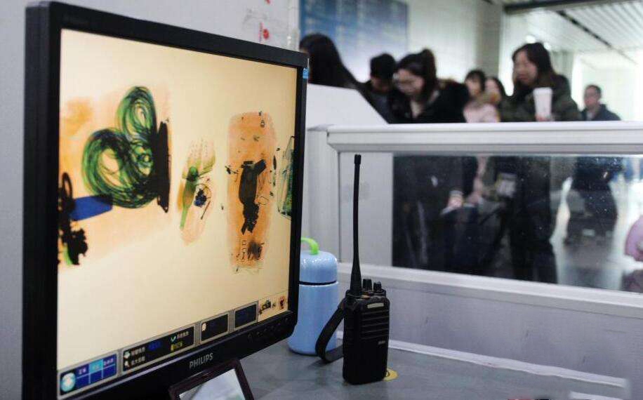 安检X光机过包图 安检X光机过包图